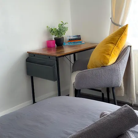 Wembley Oasis: Modern Semi-detached Near Stadium London