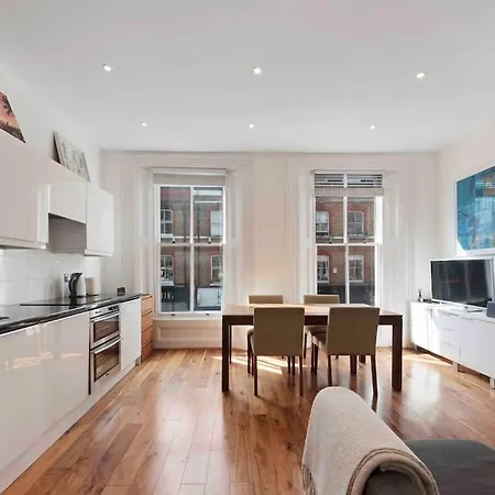 Apartment Huge 1 Bed -sleeps 4 De Lux Soho Fitzrovia