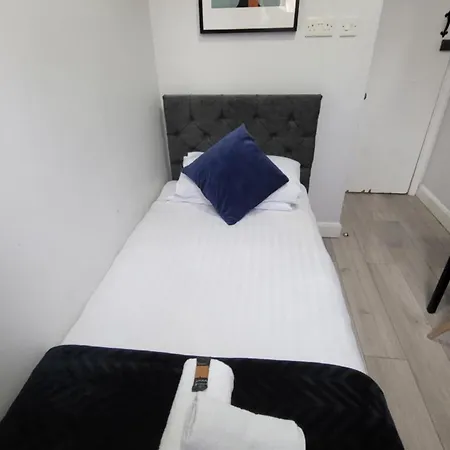 Otel Argyle Square *