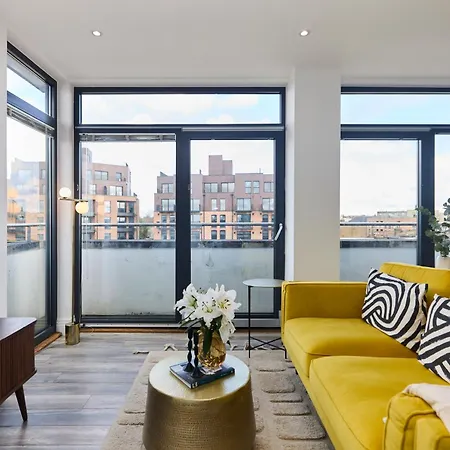 Apartment The Harlesden Classic - Lovely 2bdr Flat With Balcony London