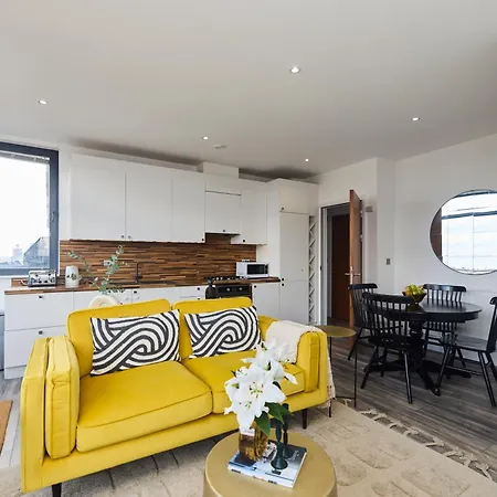 Apartment The Harlesden Classic - Lovely 2bdr Flat With Balcony London