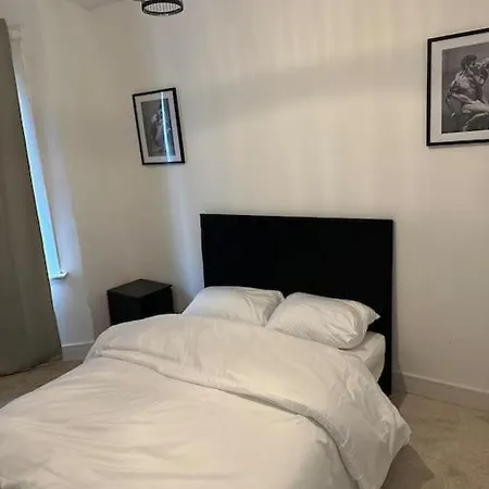 Japandi Themed London Apartment *