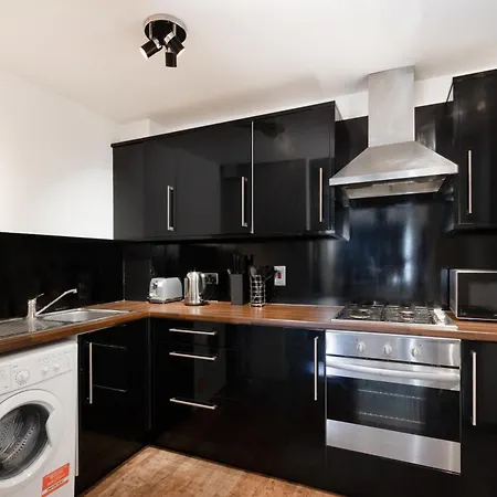 아파트 2 Bed Bethnal Penthouse 런던