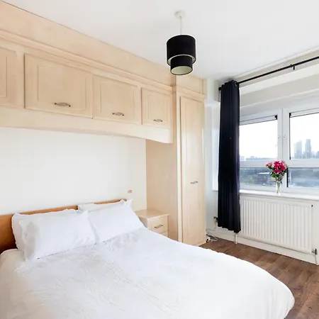 2 Bed Bethnal Penthouse