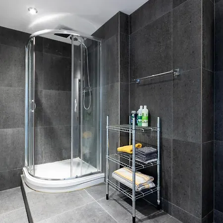 아파트 2 Bed Bethnal Penthouse 런던