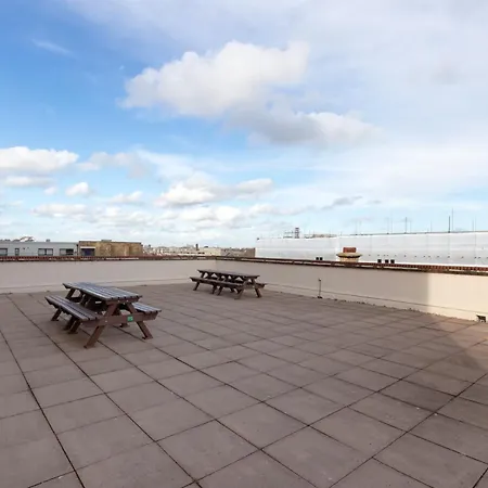 아파트 2 Bed Bethnal Penthouse