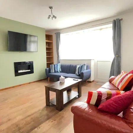 Appartement 2 Bedrooms 2 Stations
