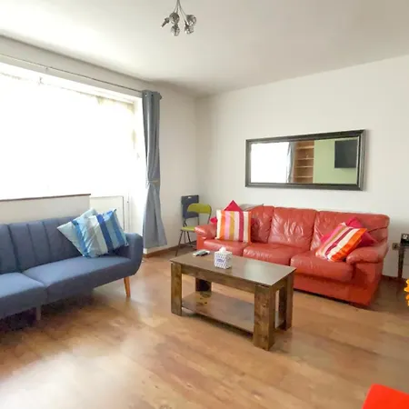 Appartement 2 Bedrooms 2 Stations *