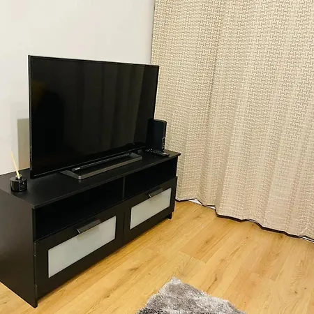 Well-preserved Cozy1br Flat In Lcy With Free Parking *