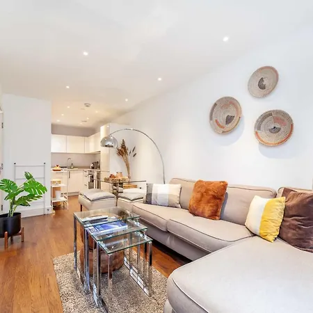 Cosy Urban Retreat In Highbury & Islington London