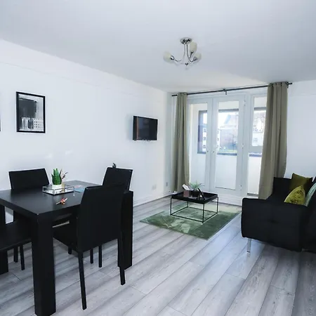Apartment 1 Bed Flat Tottenham Hale N17 *