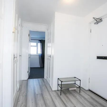 Apartment 1 Bed Flat Tottenham Hale N17 London