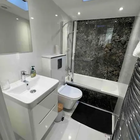 Appartamento Stunning 3br Maisonette In Brixton *