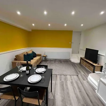 Stunning 3br Maisonette In Brixton