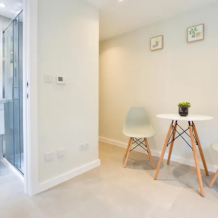 Split Level At West Hampstead By Concept Apartment