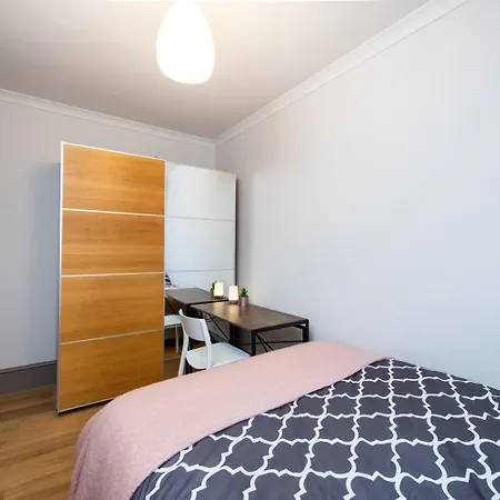2bed Cosy Flat In Vibrant Fitzrovia Apartment *