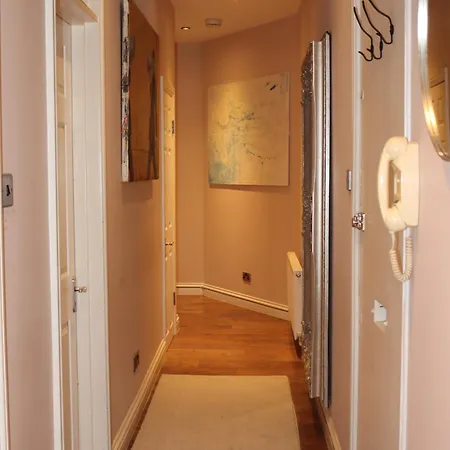 Apartment Modern 2 Bedroom Notting Hill Gate/kensington *