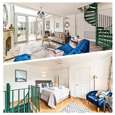 Secret Kensington Garden Mews: Spacious 2-bedroom House With Private Patio * London