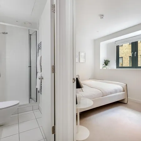 Holiday home Luxury Mayfair Townhouse With Ac 3br 3ba