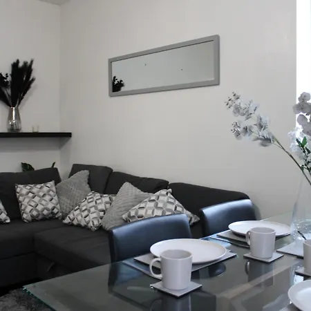 Clapham Common 3 Bed London