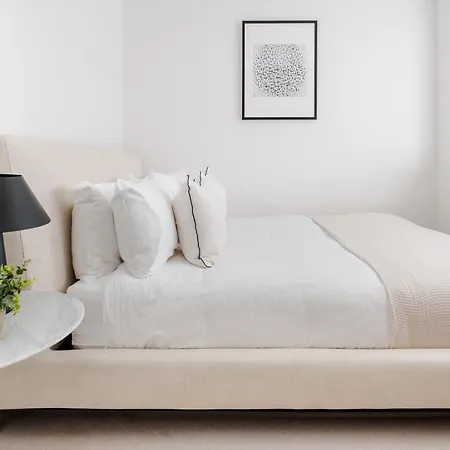 Luxury Mayfair Townhouse With A/c 3br 3ba * London