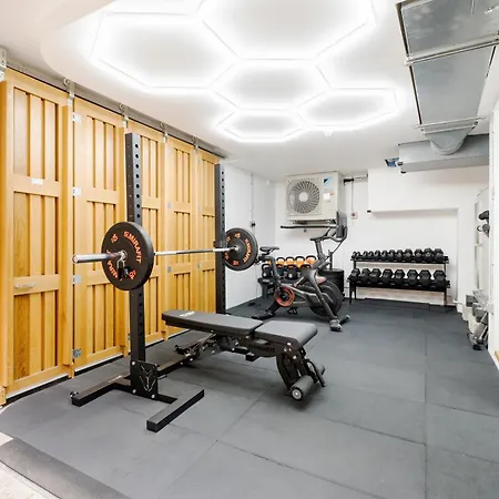 Holiday home Luxury Mayfair Townhouse With A/c 3br 3ba