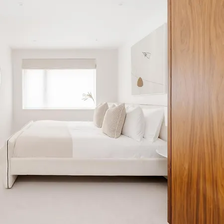 Luxury Mayfair Townhouse With A/c 3br 3ba Londra