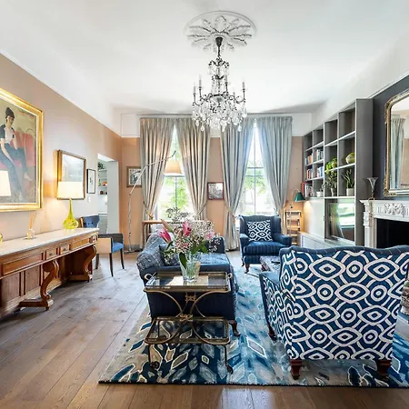 Well-designed Chelsea Flat Apartment *