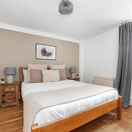 The Oval Collection Apartment London