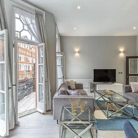 Street Residences By Aeria Apartment London