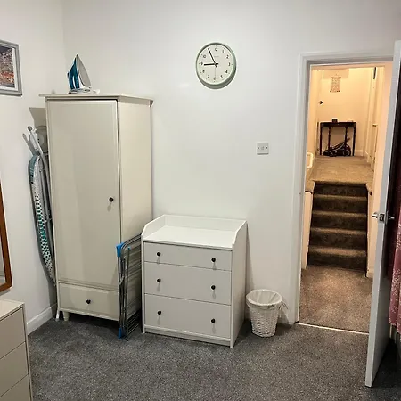 Apartment Lovely 1 Bedroom Flat In Quiet Wimbledon