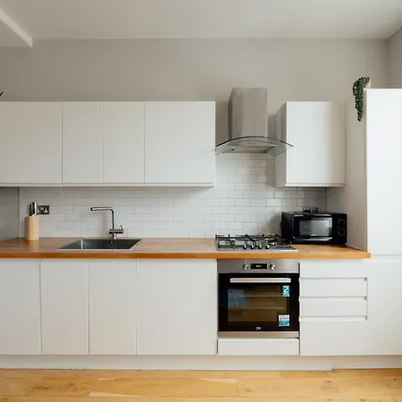 Contemporary & Chic 1 Bedroom In Honor Oak Apartment *