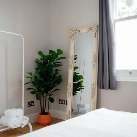 Apartment Contemporary & Chic 1 Bedroom In Honor Oak London