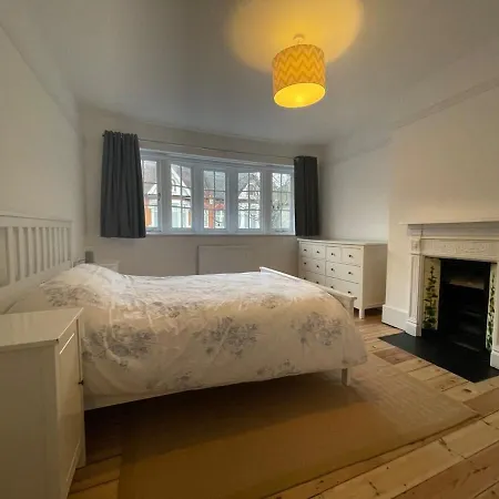 Beautiful Family Victorian Holiday home *