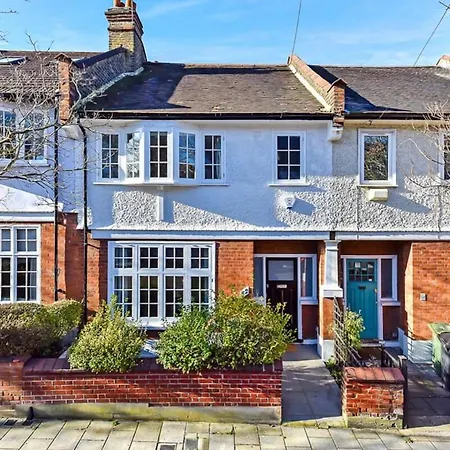 Beautiful Family Victorian Holiday home *