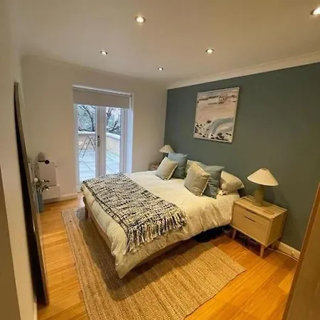 Flat In - Close To Excel Apartment London