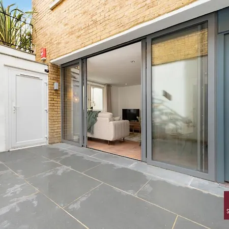 Richmond - 1 Bedroom - With Garden *