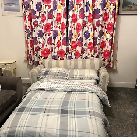 Lovely 1 Bedroom Flat In Quiet Wimbledon Apartment London