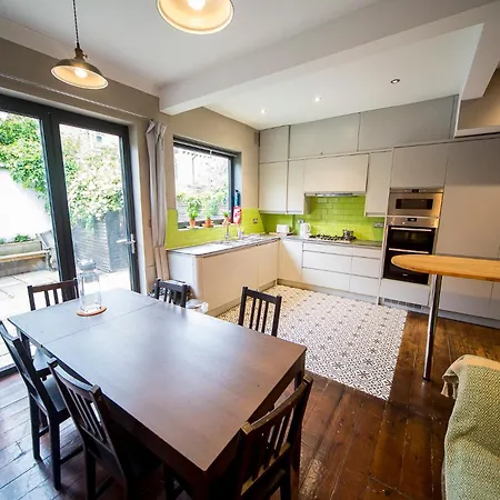 Fabulous Camberwell Z2 Holiday home London