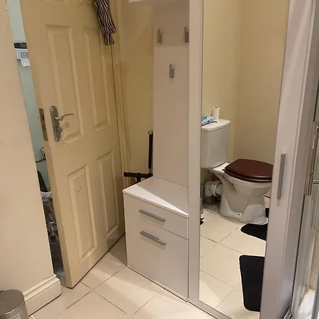 Modern Homestay London