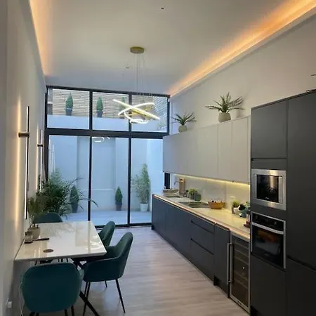 Holiday home Pinnacle House London