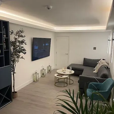 Pinnacle House Holiday home