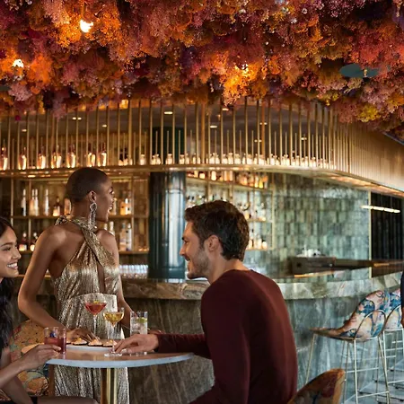 Hotel Canopy By Hilton Londres