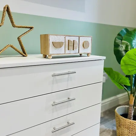 Delightful Retreat - Steps To Tube & Shops Apartment Ealing