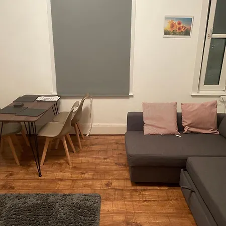 Luxury 1-bed With Stunning Views Perfect For Short In * Londres