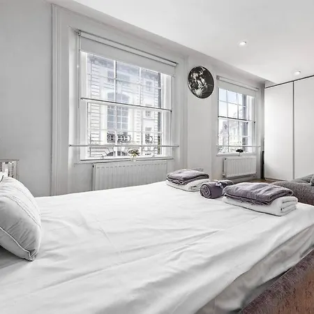 Apartment 3 Bedroom In Haymarket Sleep 10 Hy2