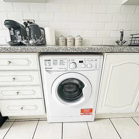 Apartamento 3 Bedroom Flat Haggerston, Hackney, *