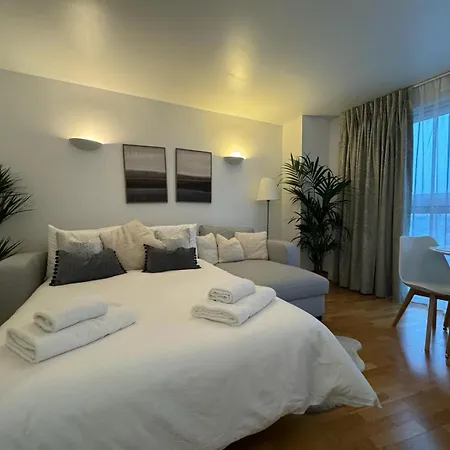 Apartment Luxury In Canary Wharf