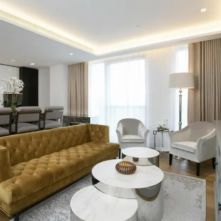 Big Ben View 2 Bed Apartment London