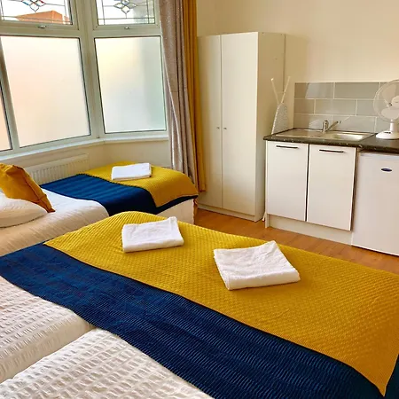 Apartment London Apartments, Private Bathrooms And Parking Ilford